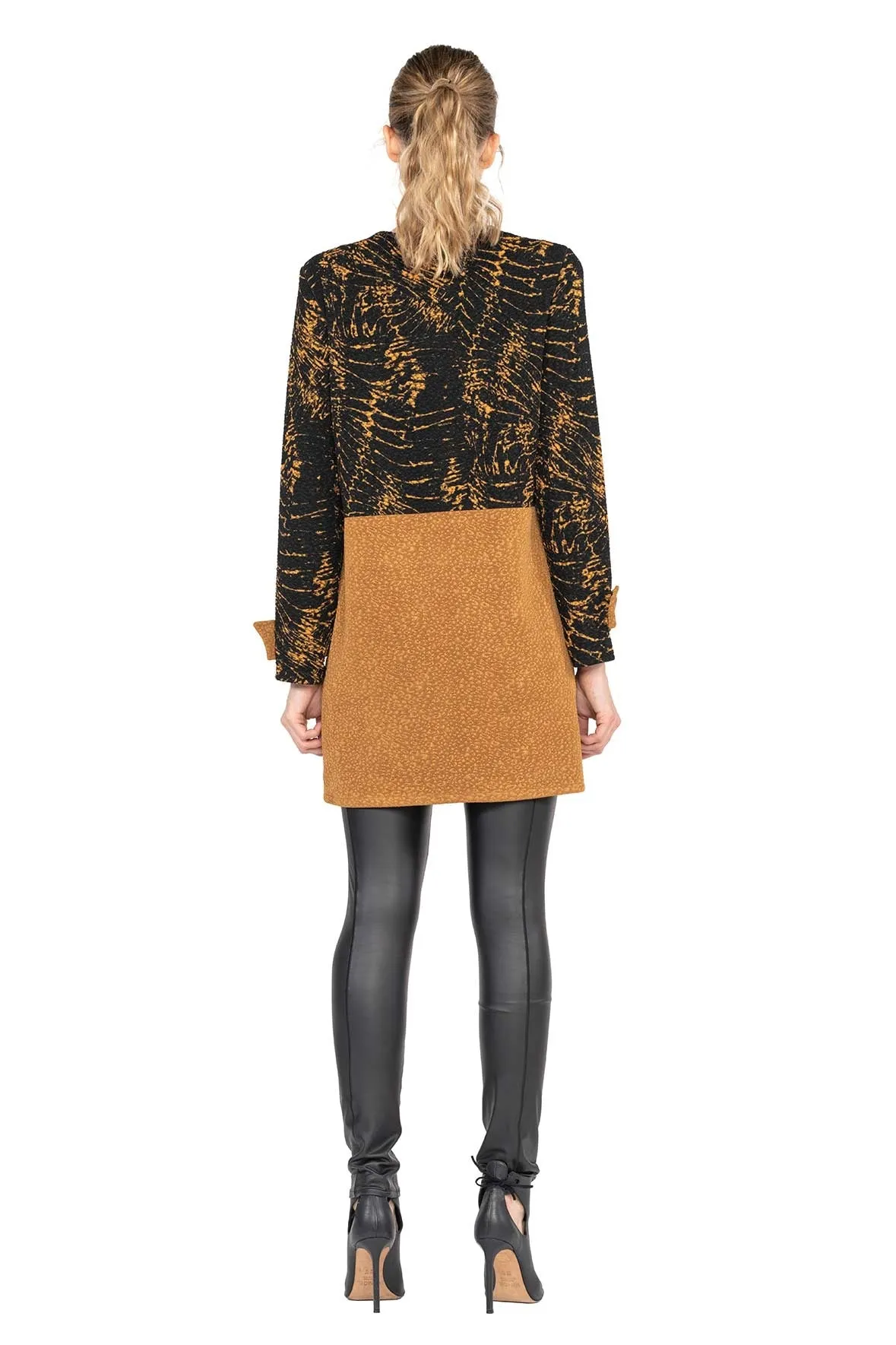 4 Buttons Coat w/ Flaps