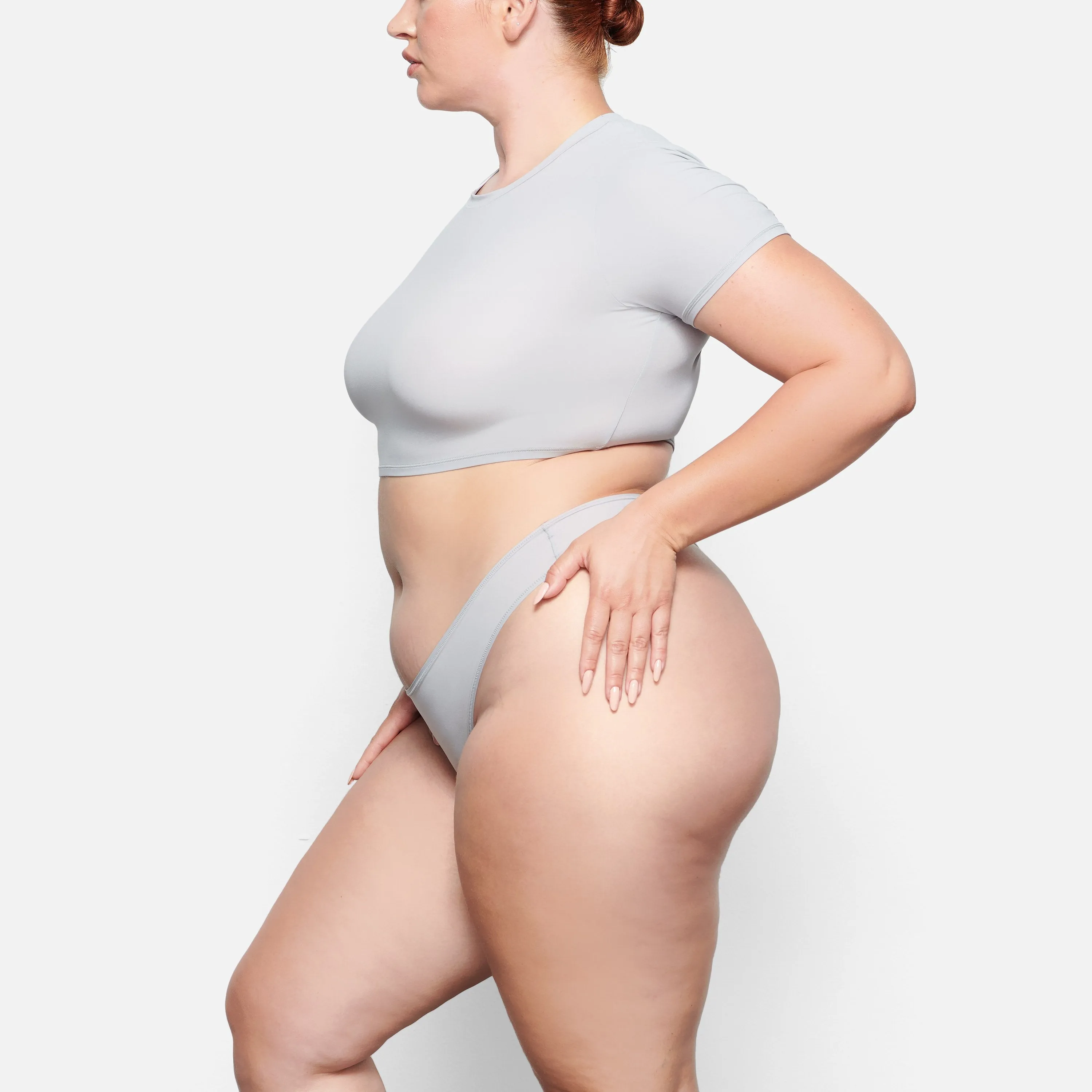 FITS EVERYBODY SUPER CROPPED T-SHIRT | MOONSTONE