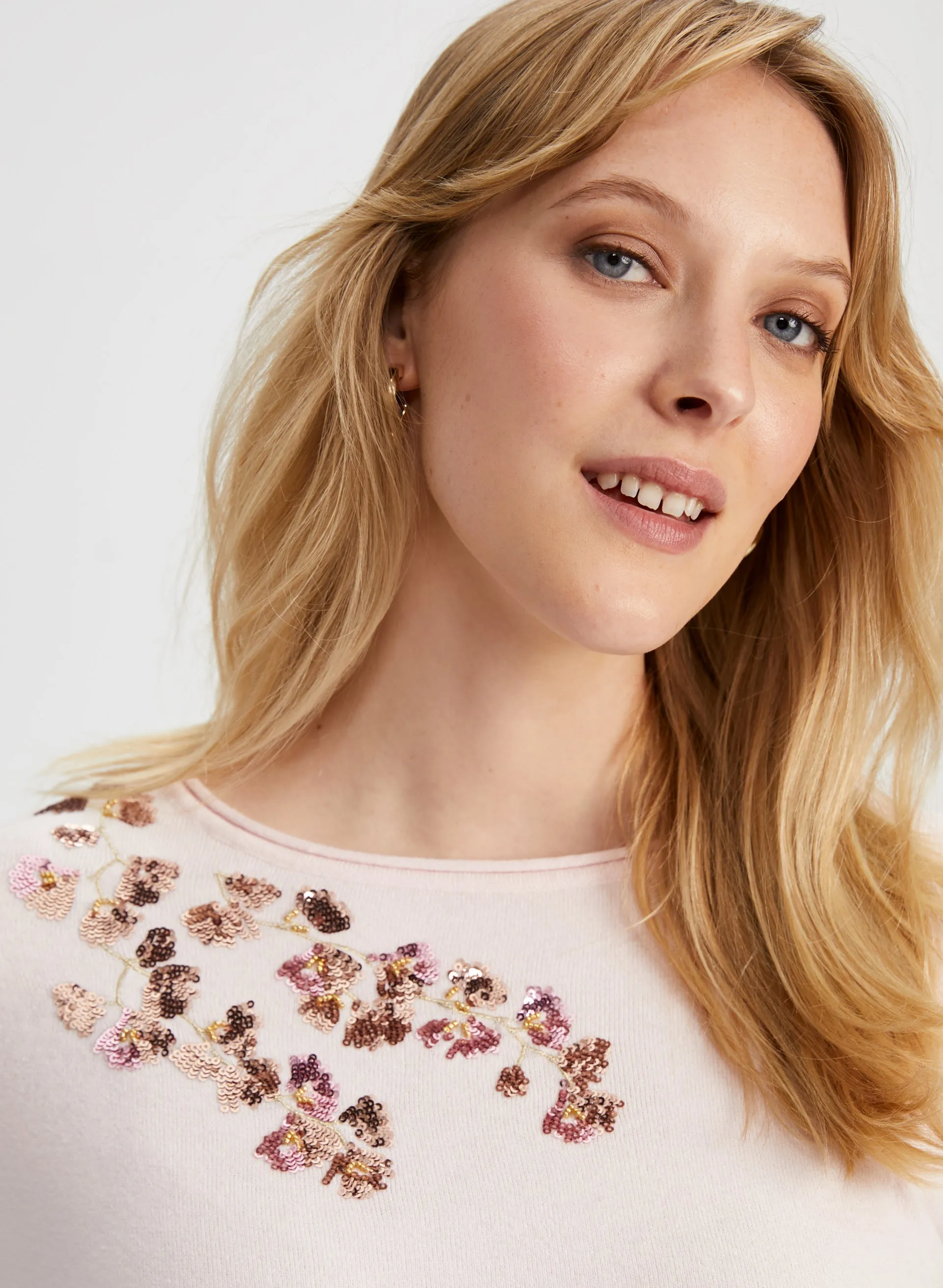 Sequin Floral Detail Sweater